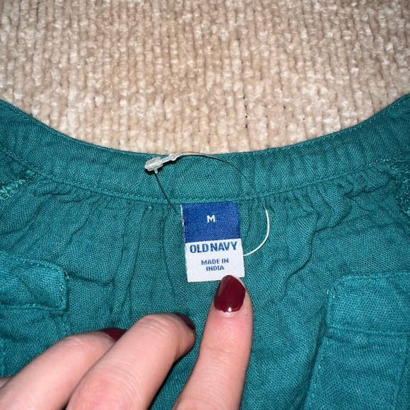 Beautiful V-Neck Long Sleeve - Picture 6 of 6